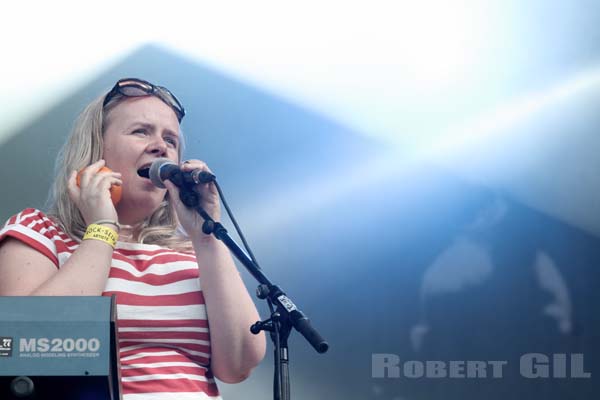 BELLE AND SEBASTIAN - 2013-08-23 - SAINT CLOUD - Domaine National - Grande Scene - 